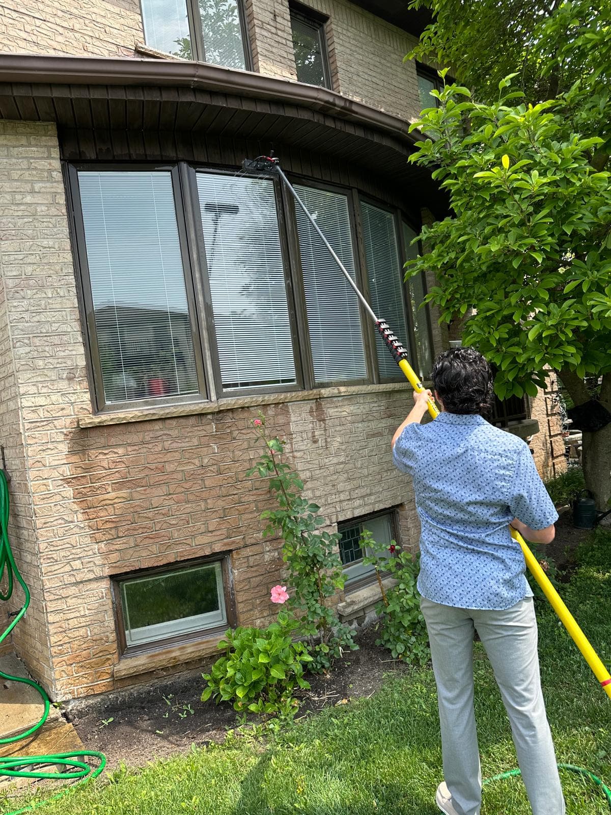 Professional screen cleaning technician at work